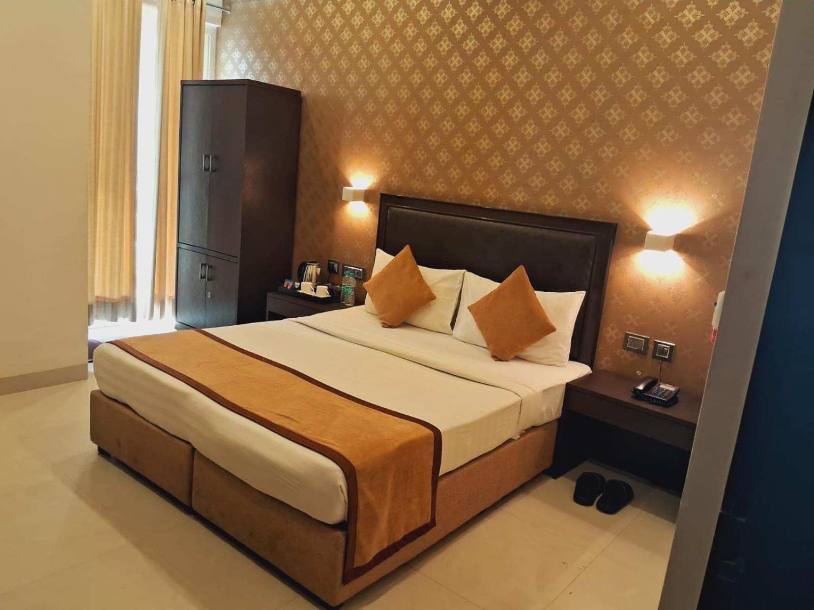 Anand Bhawan Hotel New Delhi Bagian luar foto