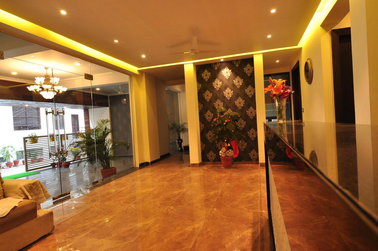 Anand Bhawan Hotel New Delhi Bagian luar foto