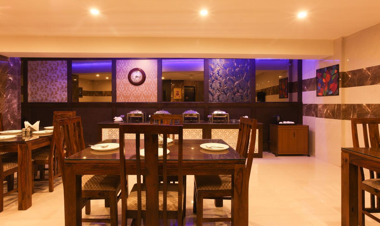 Anand Bhawan Hotel New Delhi Bagian luar foto