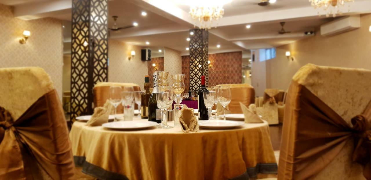 Anand Bhawan Hotel New Delhi Bagian luar foto