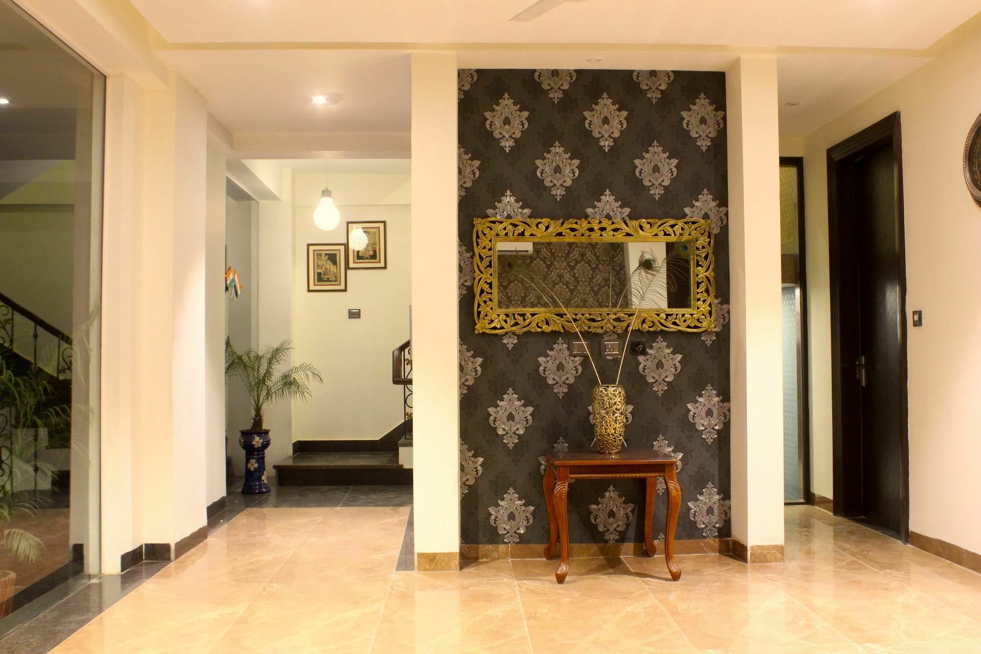 Anand Bhawan Hotel New Delhi Bagian luar foto